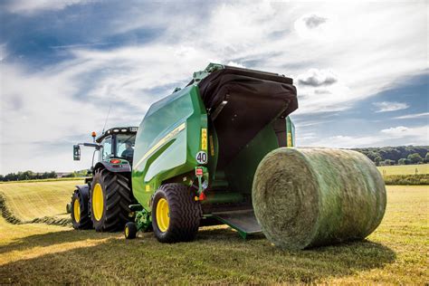 New variable chamber round balers from John Deere - Tillage and Soils ...