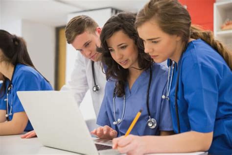 How to Become a Medical Assistant - 2023 Training Guide