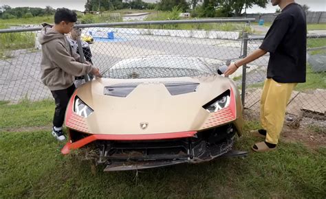 YouTubers Crash $330K Lamborghini At Abanonded Dragstrip