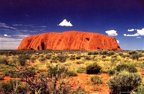 Images Cart: Ayers Rock in Uluru National Park Australia