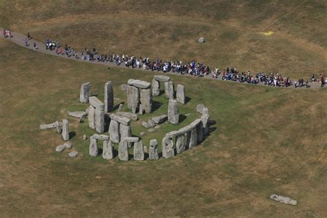 UK aerial photography : aerial photos of London England Wales Scotland & UK