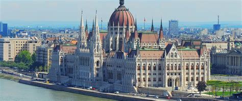 Budapest Travel Guide (Updated 2024)