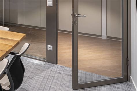 Urban Slim Door - Glass door in an aluminum frame - Glass System