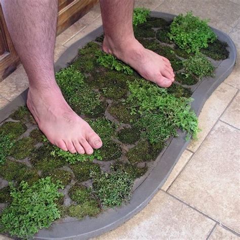 12 DIY Moss Bath Mat Ideas | How to Make Moss Bath Mat