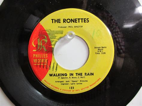 💥' THE RONETTES ' HIT 45 + PICTURE [WALKING IN RAIN] 1964 !💥 | eBay