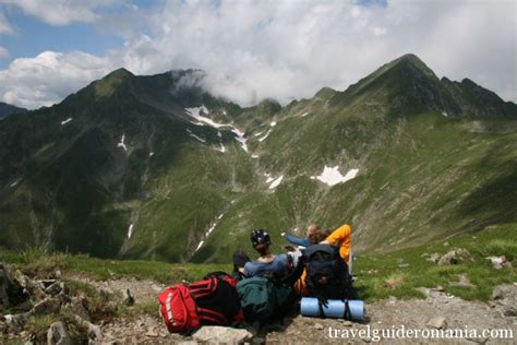 hiking in Fagaras mountains - Travel Guide Romania