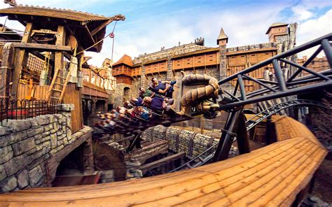 Taron – Multi Launch Coaster (Achterbahn) - Phantasialand Resort