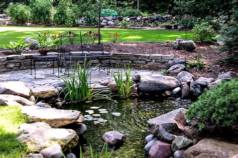 Water Features | Reder Landscaping - Landscape Design & Lawn Care