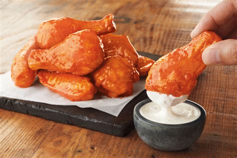 Pizza Hut's Buffalo Burnin' Hot wings take flight - Houston Chronicle