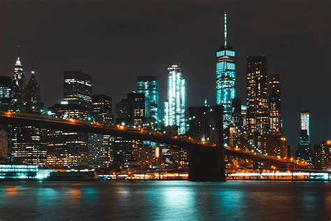 Download Brooklyn Bridge Night City Wallpaper | Wallpapers.com