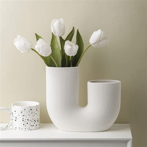 51 Ceramic Vases to Spice Up Any Surface