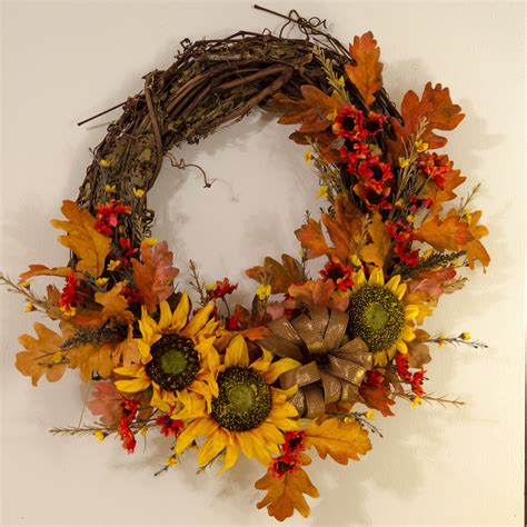 Autumn Wreath {made it for my mom, Hobby Lobby materials} | How to make ...