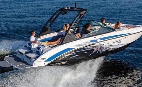 Best Jet Boats – Top 5 Picks for 2024