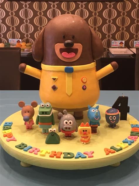 Hey Duggee cake | Birthday cake kids, Teddy bear birthday, 2 birthday cake