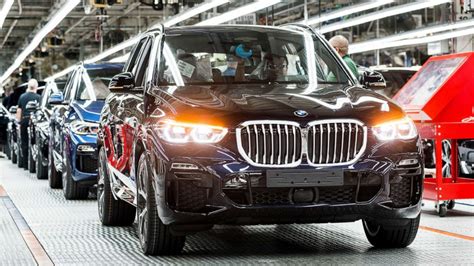 25 years ago, BMW opened shop in South Carolina. The economy shifted ...