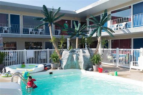 Pet-Friendly Hotels In Wildwood | Book from 19 Stay Options @Best Price