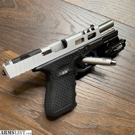 ARMSLIST - For Sale: Custom Glock 19 With RMR Slide Cutouts Gen 3 With ...