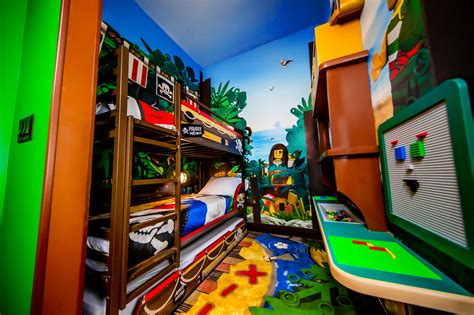 Room Types | Pirate Island Hotel | LEGOLAND Florida Resorts