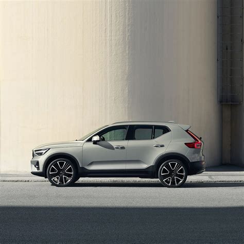 2023 Volvo XC40 Order Guide | Lovering Volvo Cars Nashua | Nashua, NH