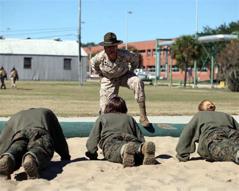 11 secrets Marine drill instructors hide at boot camp