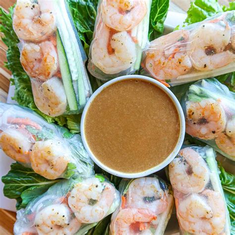 Vietnamese Shrimp Spring Rolls With Peanut Sauce