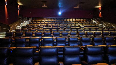 Movie Theater «Regal Cinemas Elmwood Center 16», reviews and photos ...