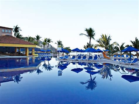 Barcelo Ixtapa Beach Cheap Vacations Packages | Red Tag Vacations