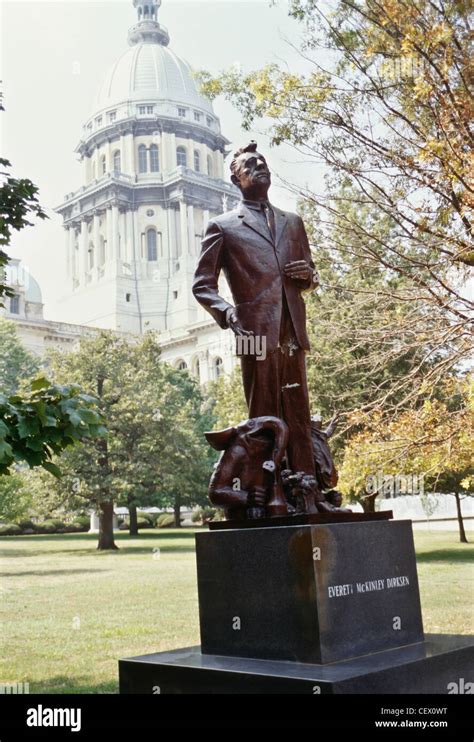 Senator Everett Dirksen Statue, The Illinois State Capitol, grounds ...