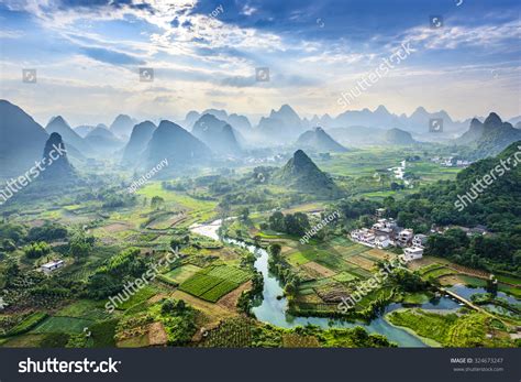 Landscape Guilin Li River Karst Mountains Stock Photo 324673247 ...