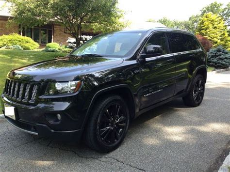 Sell used 2012 Jeep Grand Cherokee Altitude Edition, Black on Black! in ...