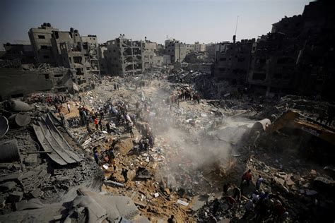 Israeli air strikes hit Gaza refugee camps