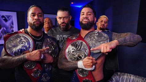 WWE Legend reacts to viral clip of The Usos using their finisher