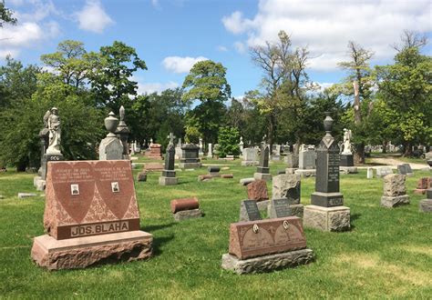 Bohemian National Cemetery | Been There, Seen That