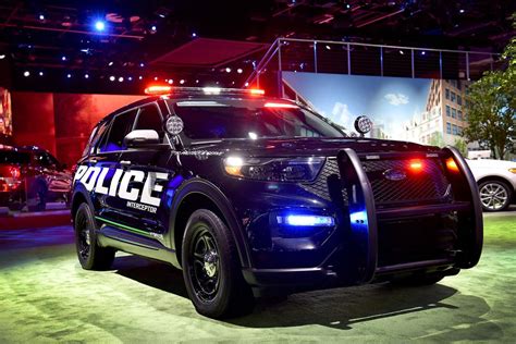 2020 Ford Police Interceptor Utility hybrid electric vehicles coming to ...