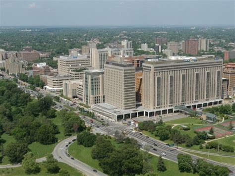 Barnes-Jewish Hospital in Saint Louis, MO - Rankings, Ratings & Photos ...