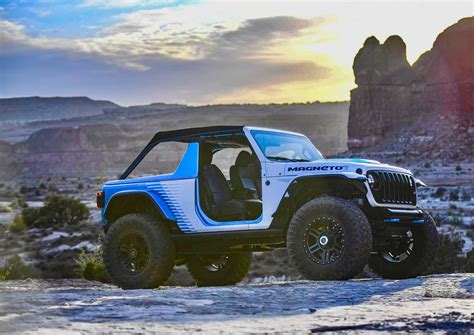 Driving the Jeep Magneto, an electric concept with a manual ...