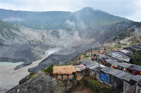 Bandung Volcano Indonesia | Where is Tangkuban Perahu?