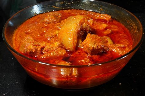 East Indian Recipe for Pork Vindaloo | How to make Pork Vindaloo