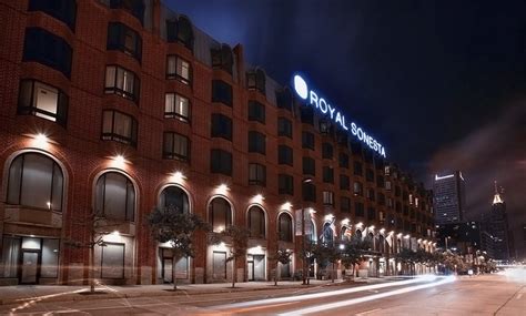 Royal Sonesta Harbor Court Baltimore in - Baltimore, MD | Groupon Getaways