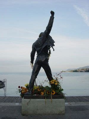 UK : May 2010 - Freddie Mercury - Queen Cemetery Monuments, Cemetery ...