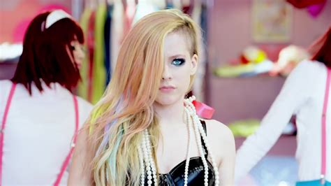 Hello Kitty {Music Video} - Avril Lavigne Photo (38715393) - Fanpop