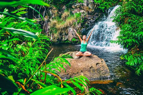 Best Kauai Waterfalls to See in Hawaii (2023) - Hawaii Travel Spot