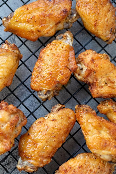 Easy Air Fryer Chicken Wings | Air fryer recipes healthy, Air fryer ...