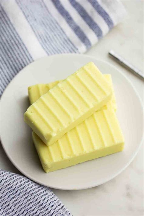 Vegan Butter Brands & Recipes to Try + Nutrition Info - Your Daily Vegan