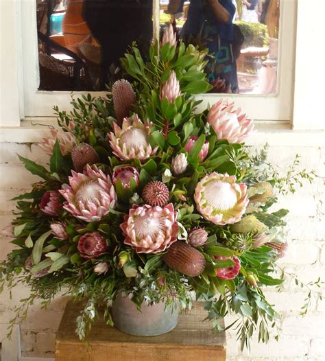 Gorgeous wow factor arrangements of wild flowers, featuring King Protea ...