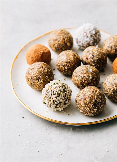 Healthy Hemp Heart Energy Bites - Raw, vegan and so easy to make, these ...