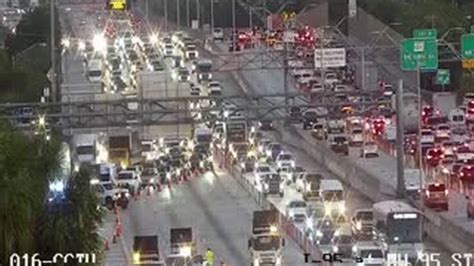 Traffic: Crash closed southbound I-95 in Miami area | Miami Herald