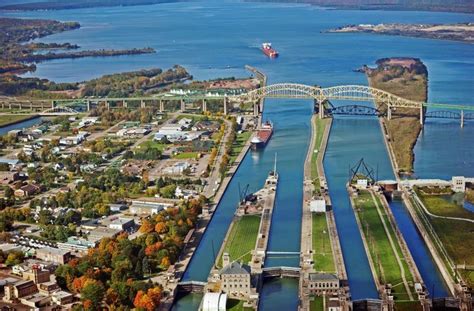 Soo Locks in Sault Ste. Marie.JPG | Sault ste marie, Great lakes ...