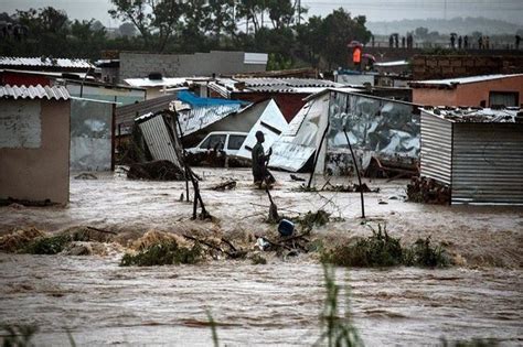 Five people die in S.African floods - Africa - World - Ahram Online