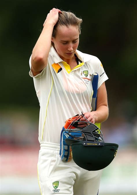 Ellyse Perry fell for just 5 | ESPNcricinfo.com